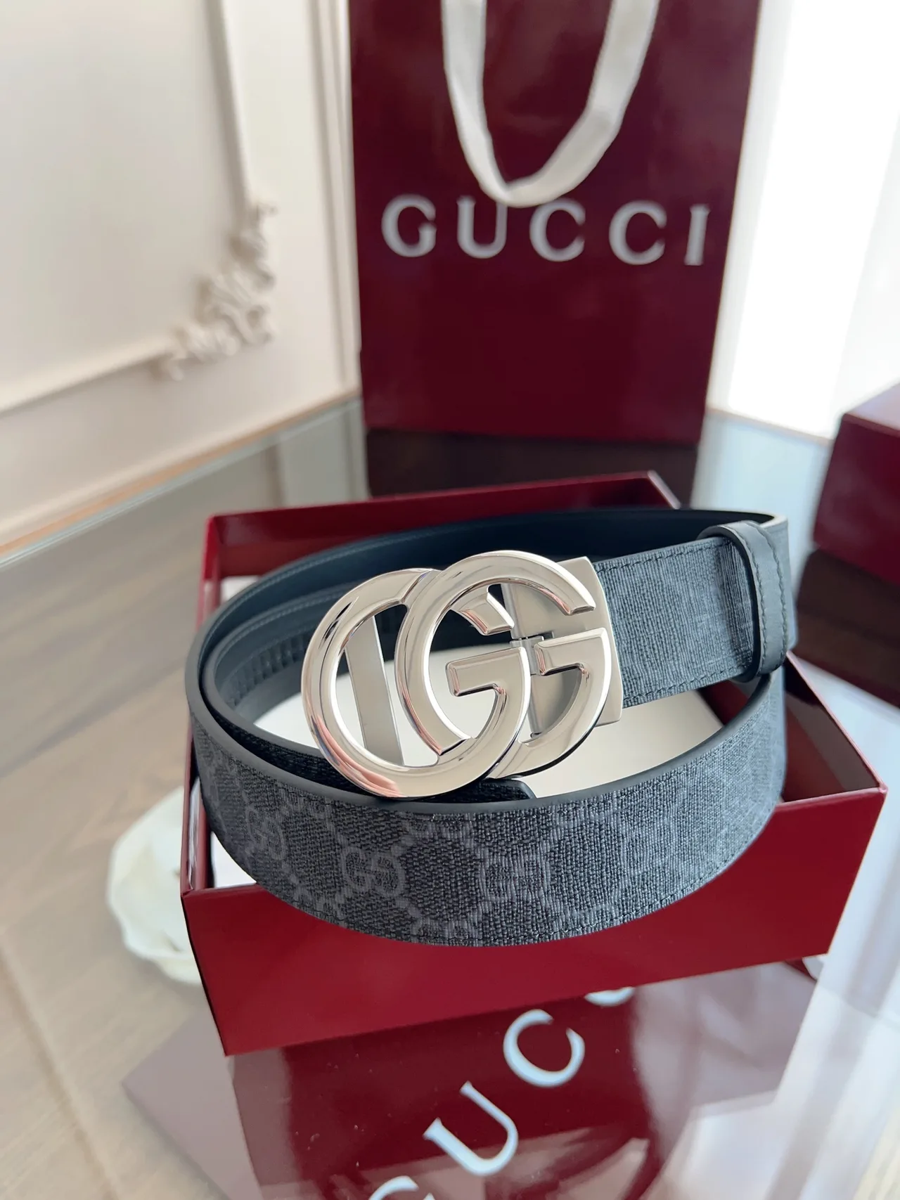 Gucci Cowhide Belt in Grey · view 1