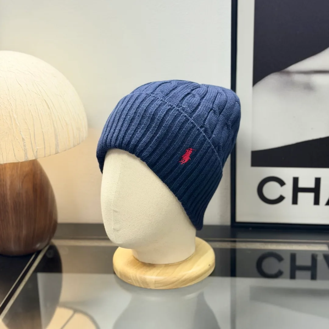 Ralph Lauren Cable-Knit Beanie in Blue & Grey & White · view 4