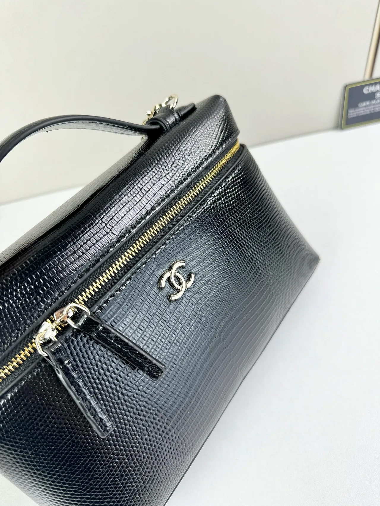Chanel Cowhide Vanity Case in Black · view 4