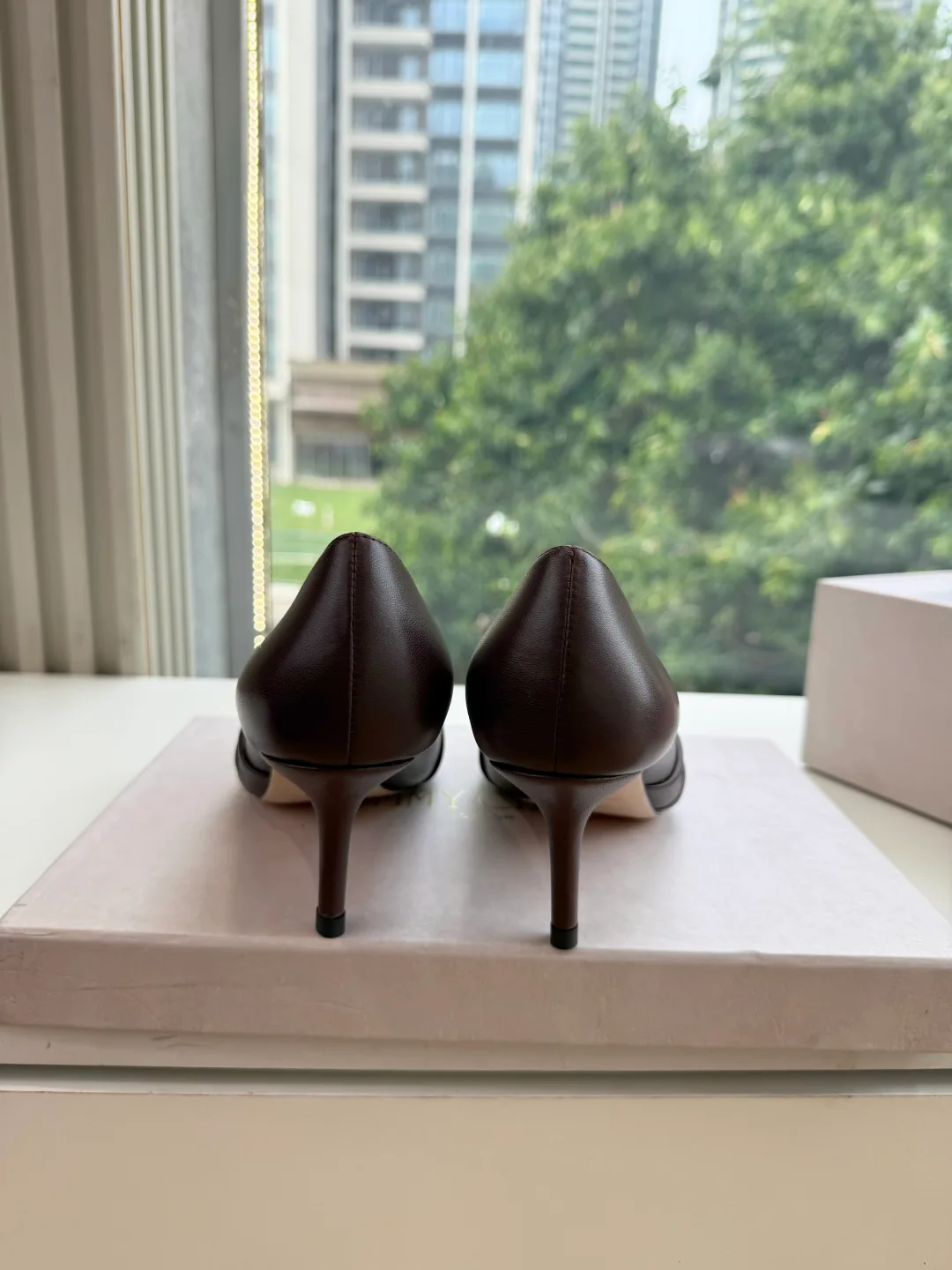 Jimmy Choo Pointed-Toe Bow Knotted Pointed Pumps in Brown · view 8