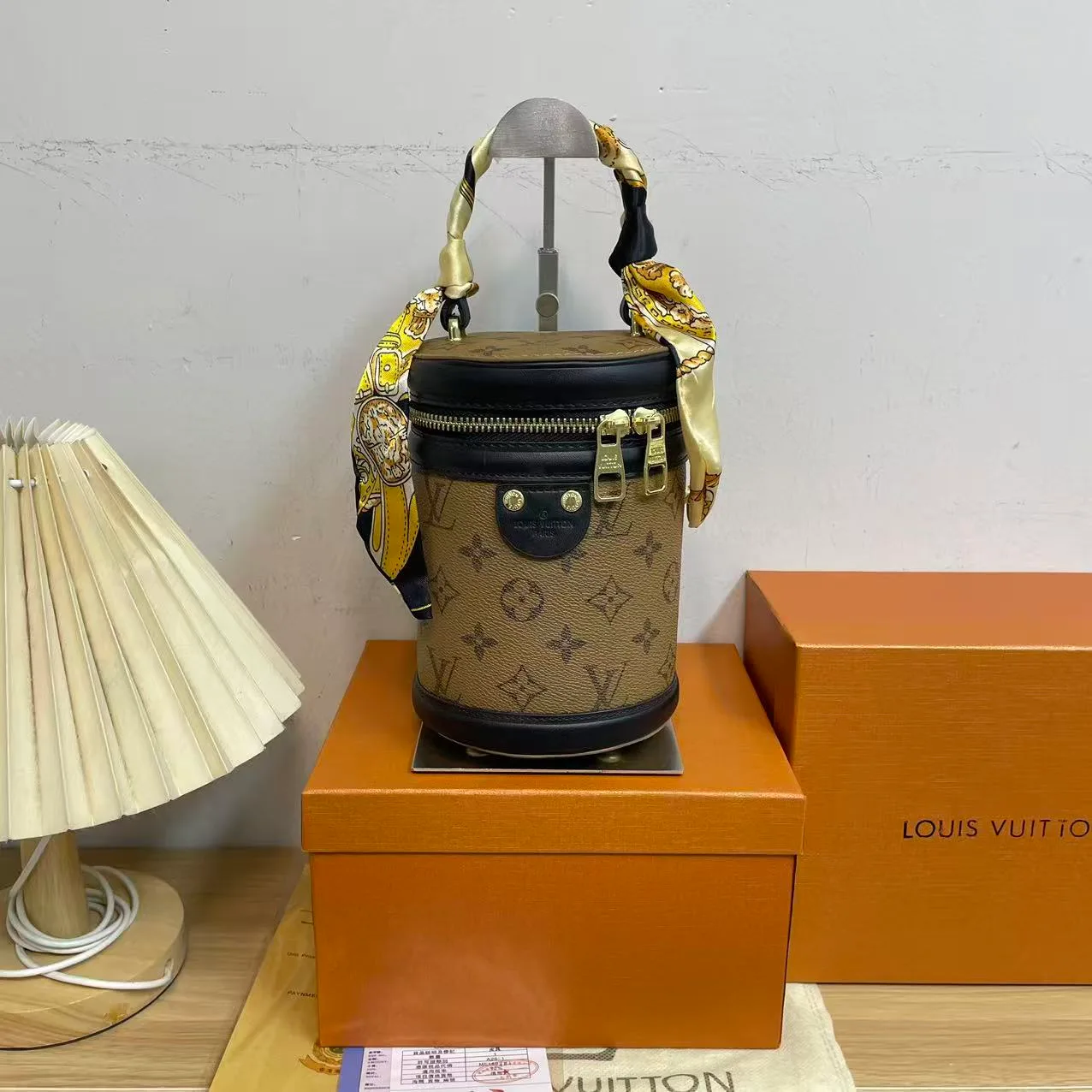 Louis Vuitton Cylindrical zip bucket bag in Black & Green & Cream & Brown & White · view 2