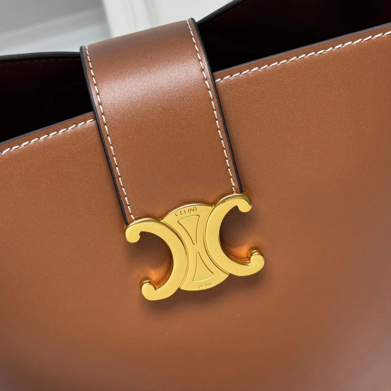 Celine Calfskin Smooth Bucket Bag in Brown · view 5