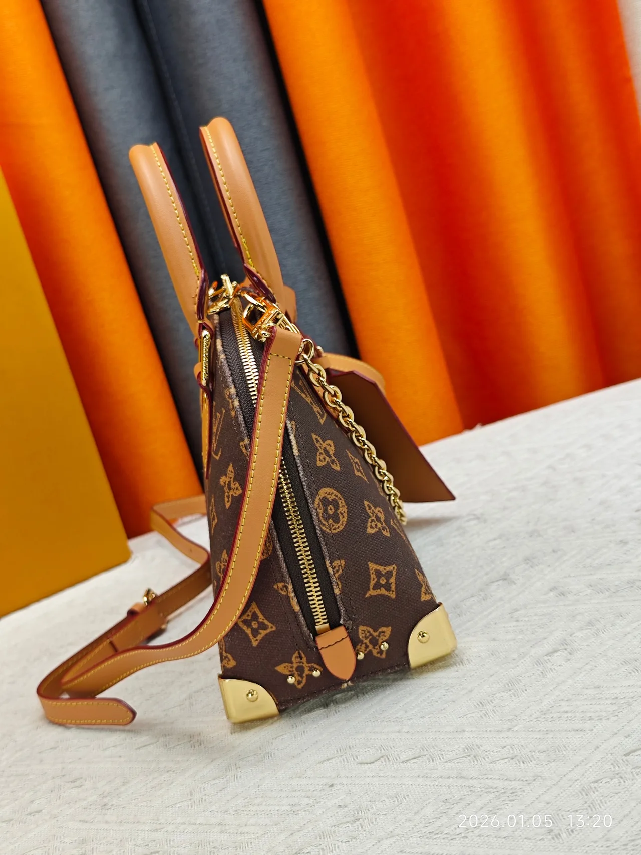 Louis Vuitton Top-Handle Bag in Brown · view 3