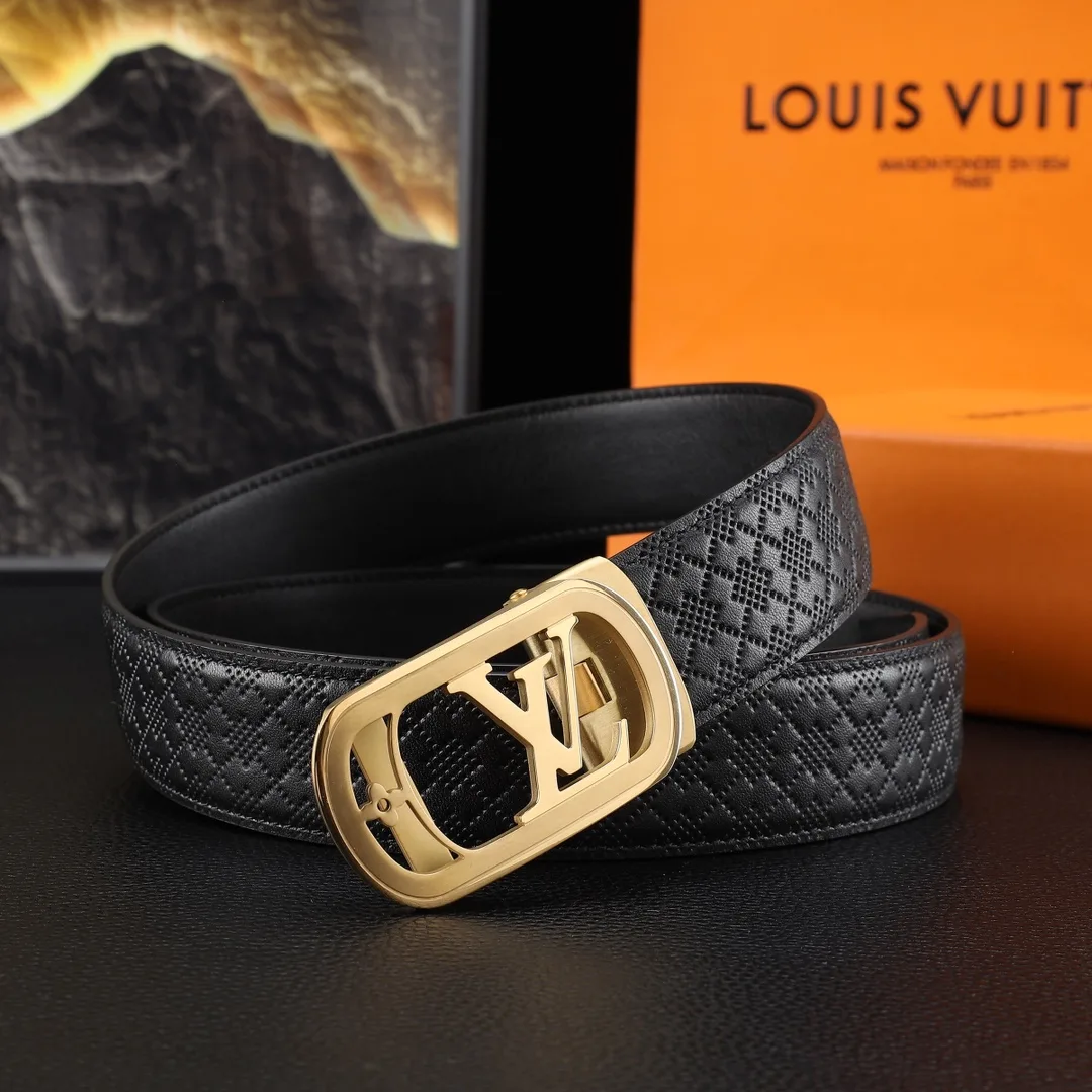 Louis Vuitton Belt in Black · view 3