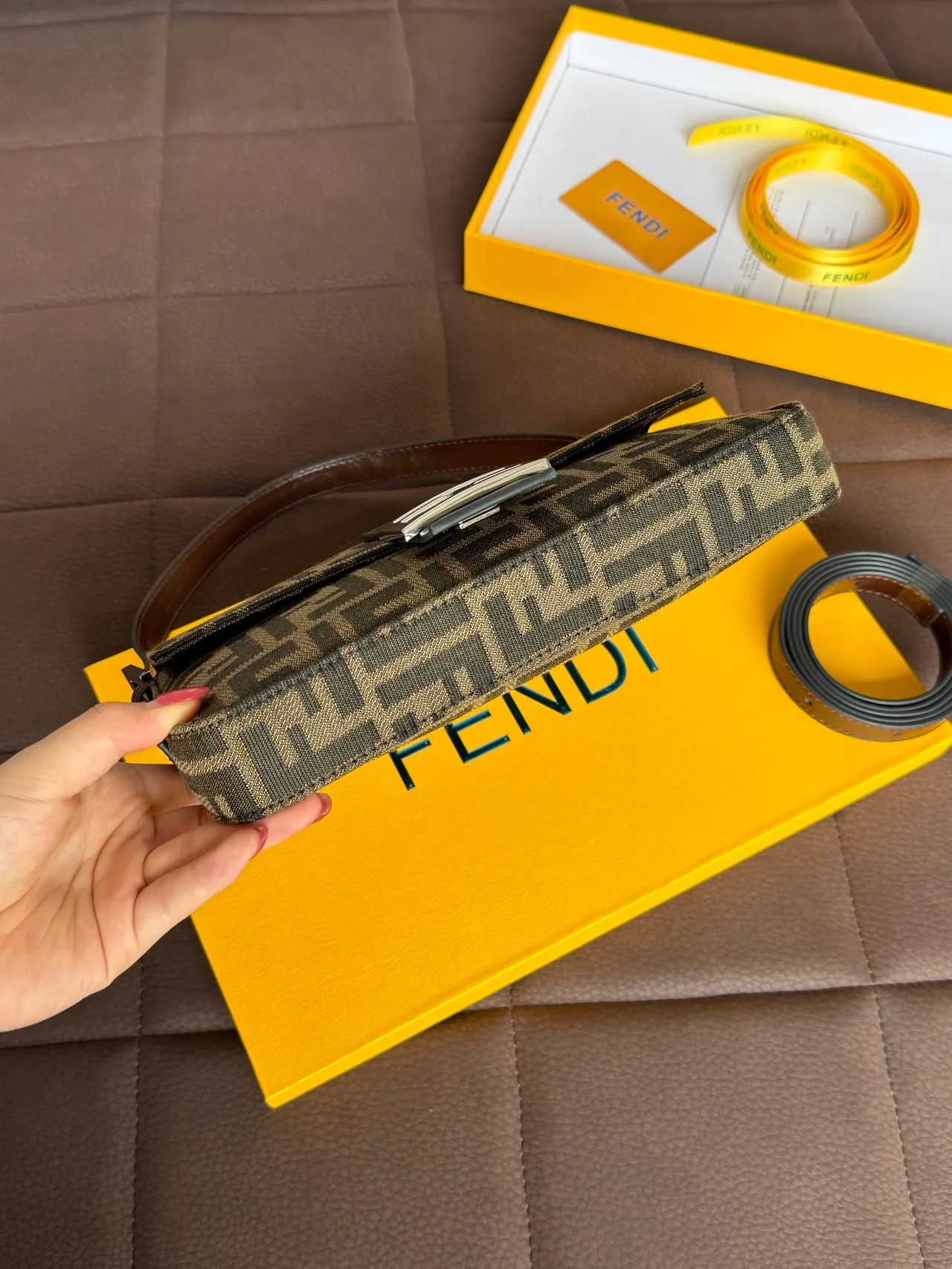 Fendi FF Baguette Bag in Brown · view 5