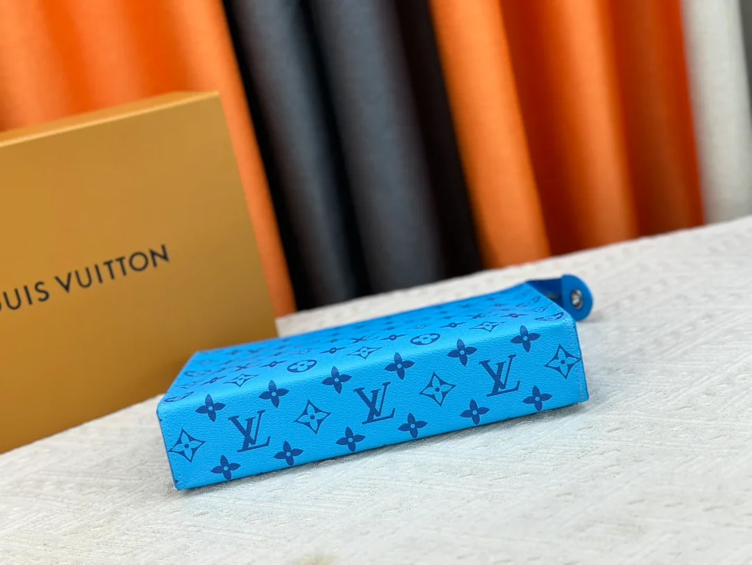 Louis Vuitton Canvas Clutch in Blue · view 4