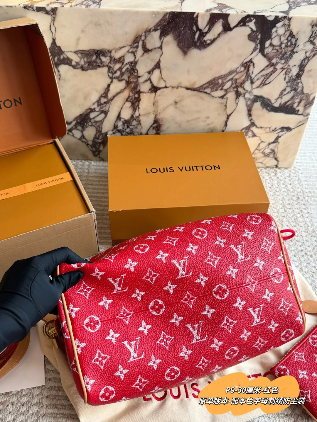 Louis Vuitton Speedy Monogram Bag with pictured pouch in Red · view 7