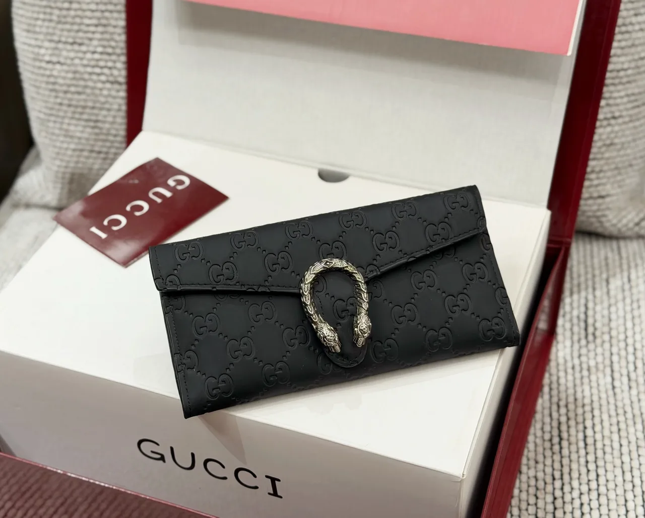 Gucci Long Wallet in Beige & Black · view 3
