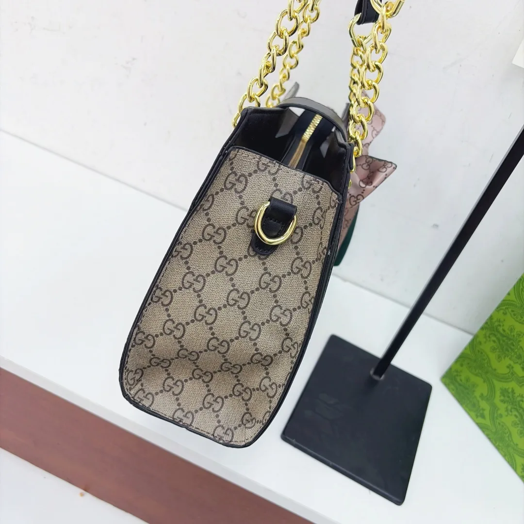 Gucci GG Bow Tote in Beige & Blue & Grey & Black · view 7