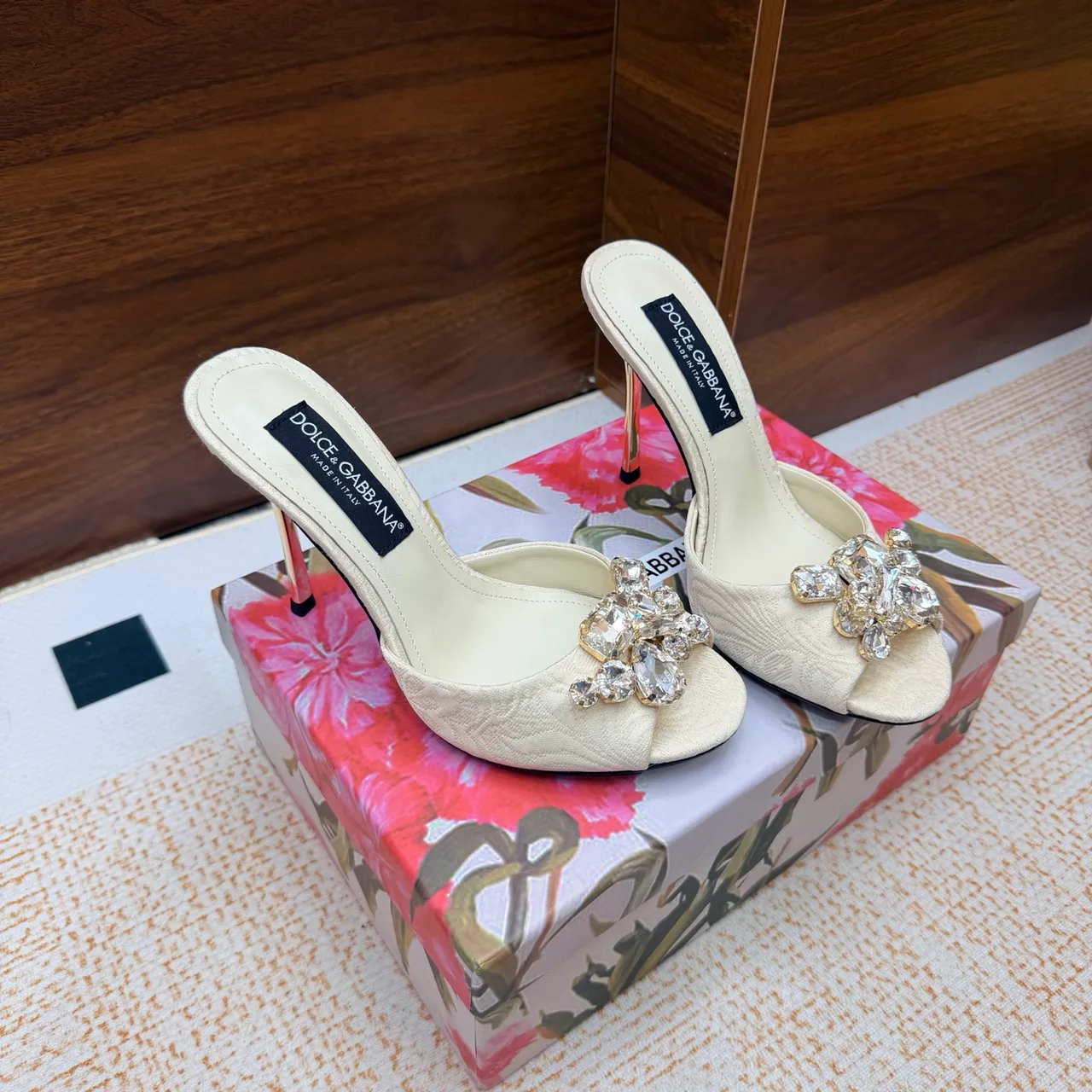 Dolce & Gabbana Mules in Cream · view 2