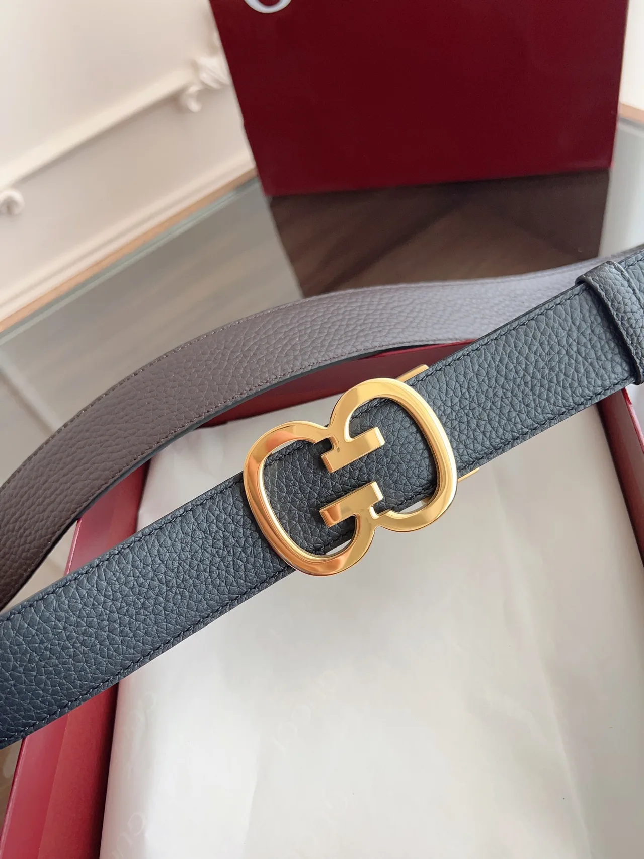 Gucci GG buckle belt in Black · view 1