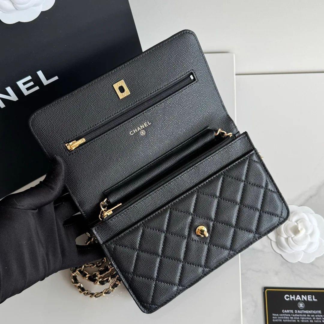 Chanel Calfskin Quilted Clutch in Black · view 7