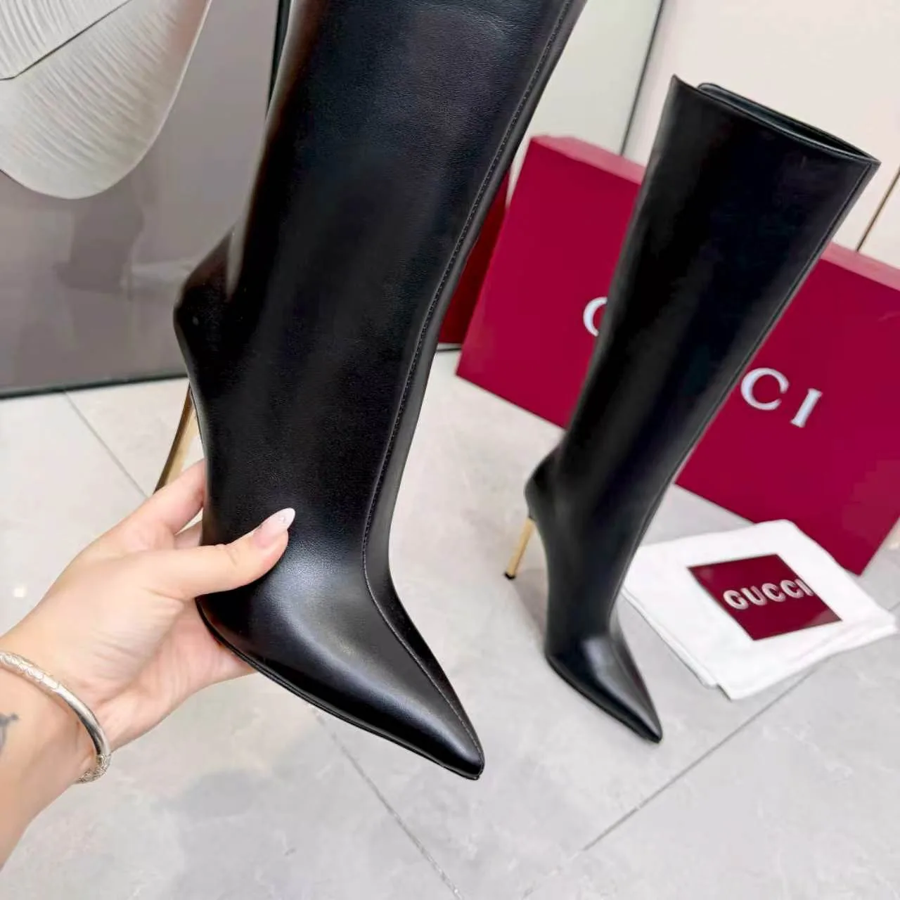 Gucci Cowhide Glossy Pointed-Toe Knee-High Boots in Black · view 8