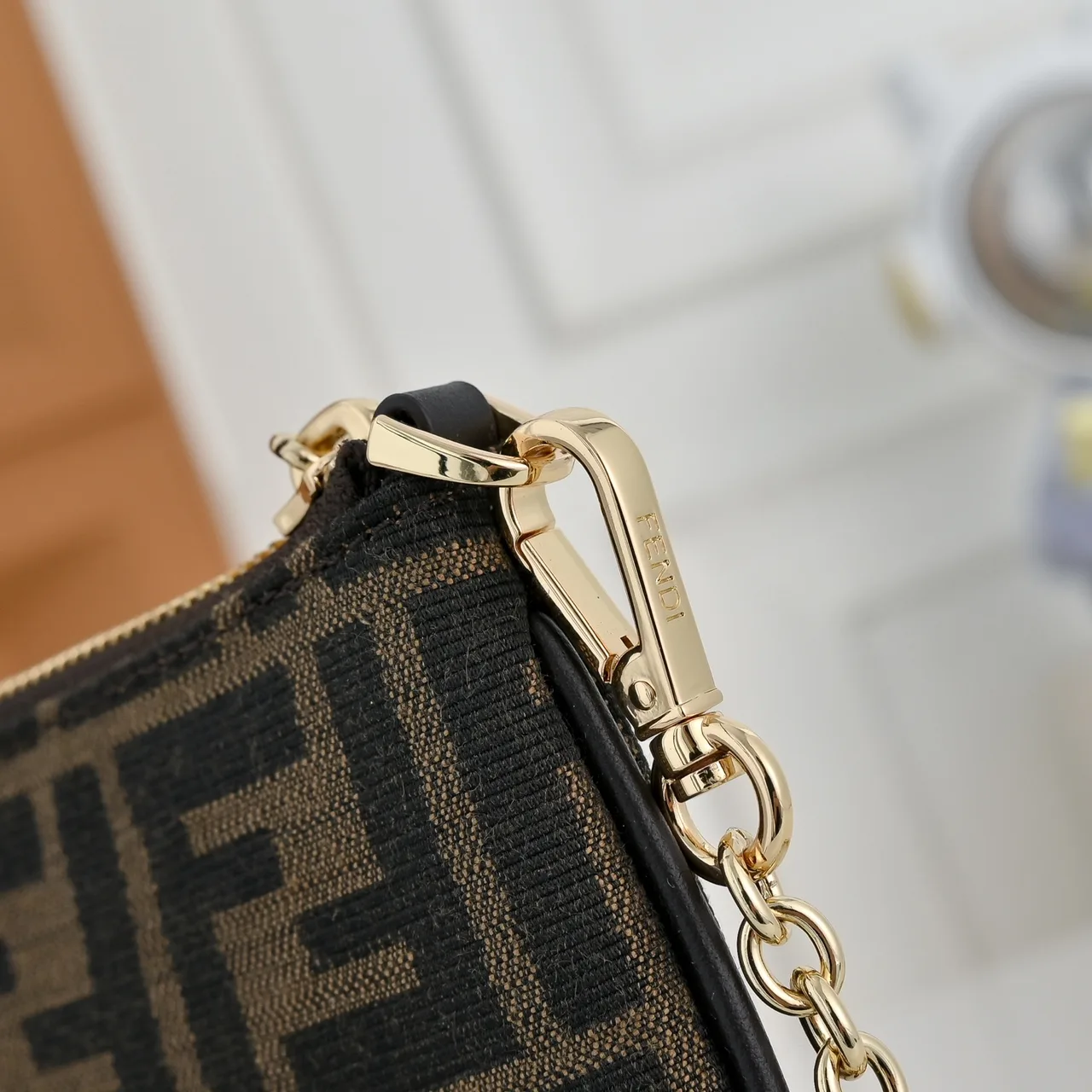 Fendi Chain Pouch in Brown · view 4