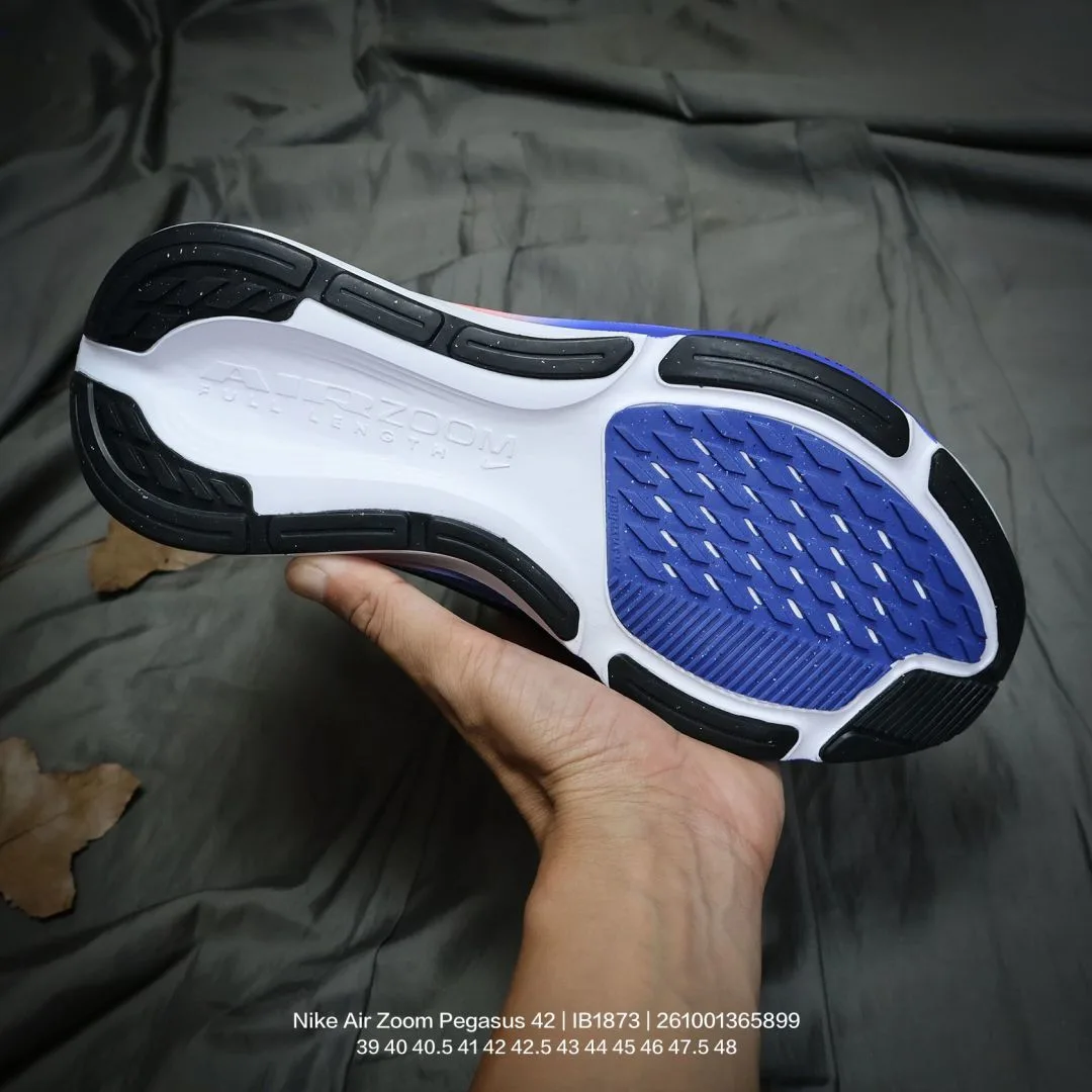 Nike Striped Sneakers in White · view 6