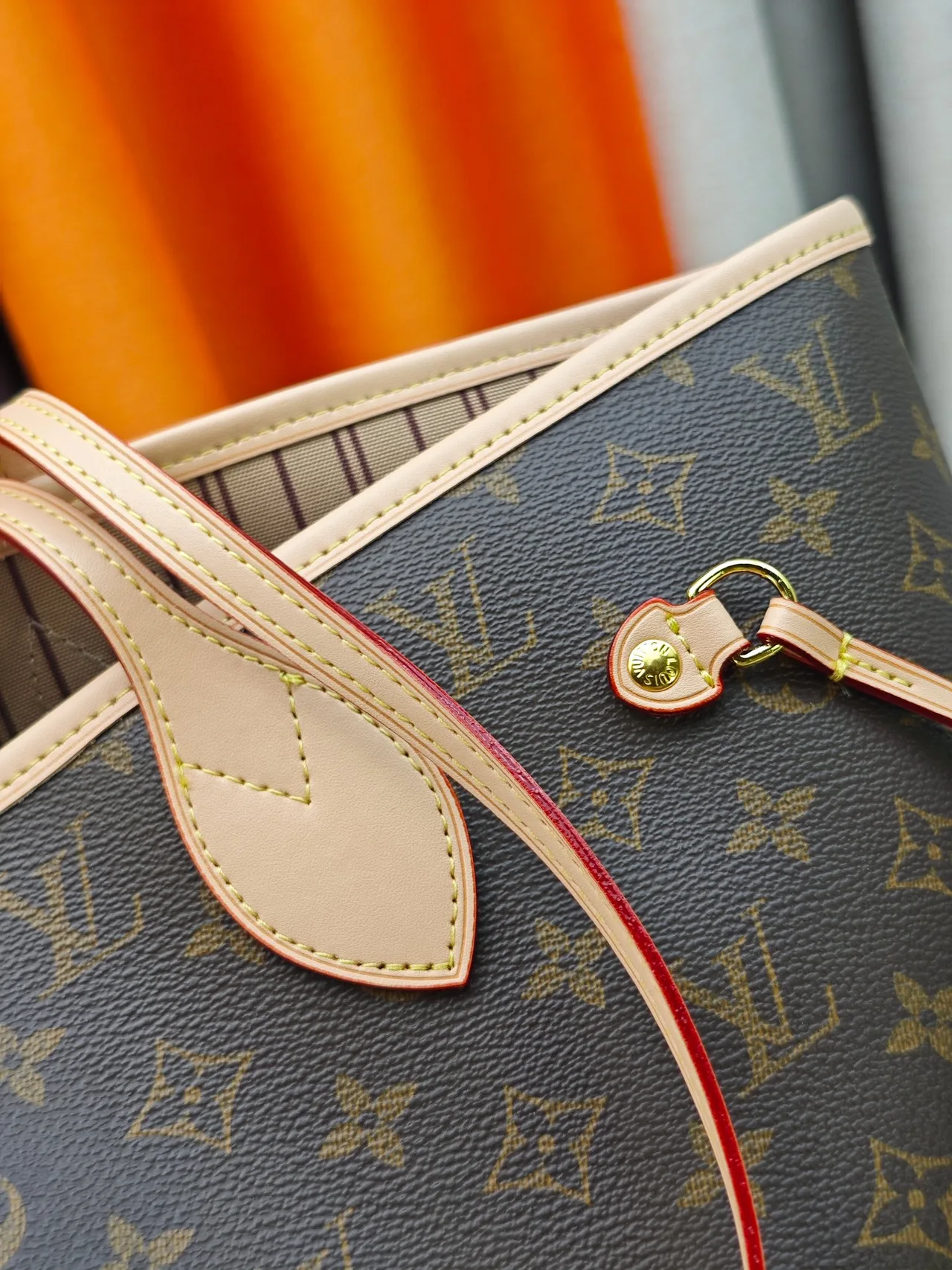 Louis Vuitton Neverfull Canvas Tote in Brown · view 6
