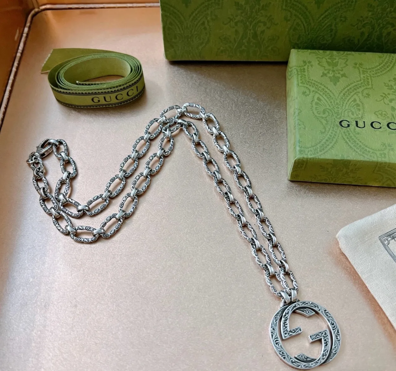 Gucci Pendant Necklace in Silver · view 8