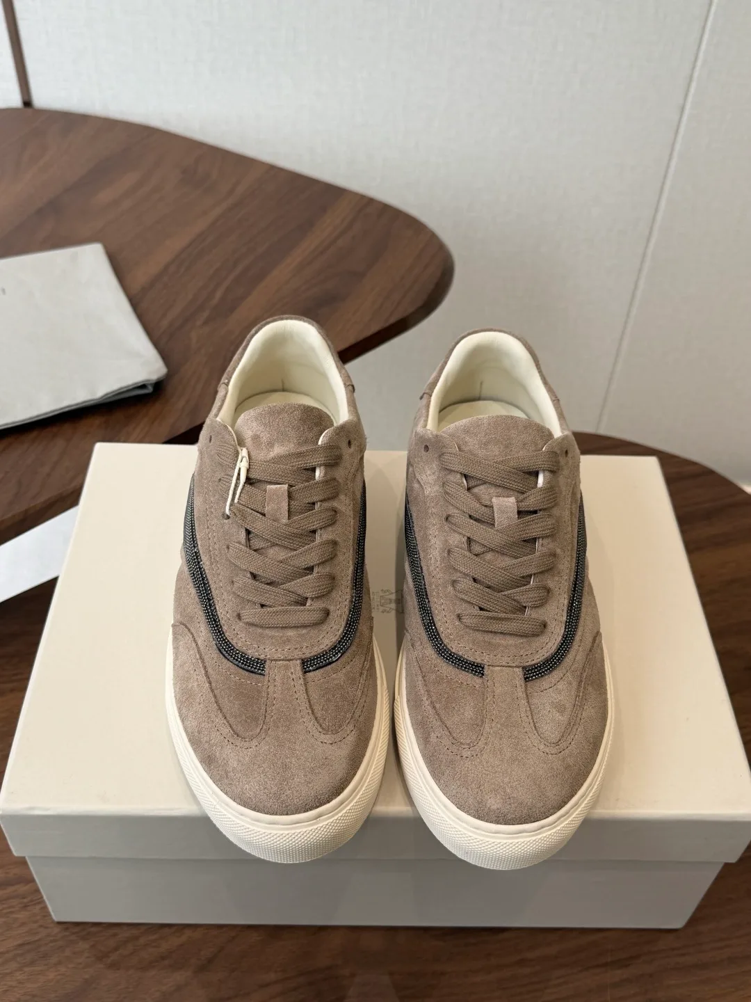 Gucci Cowhide Suede Sneakers in Grey · view 1