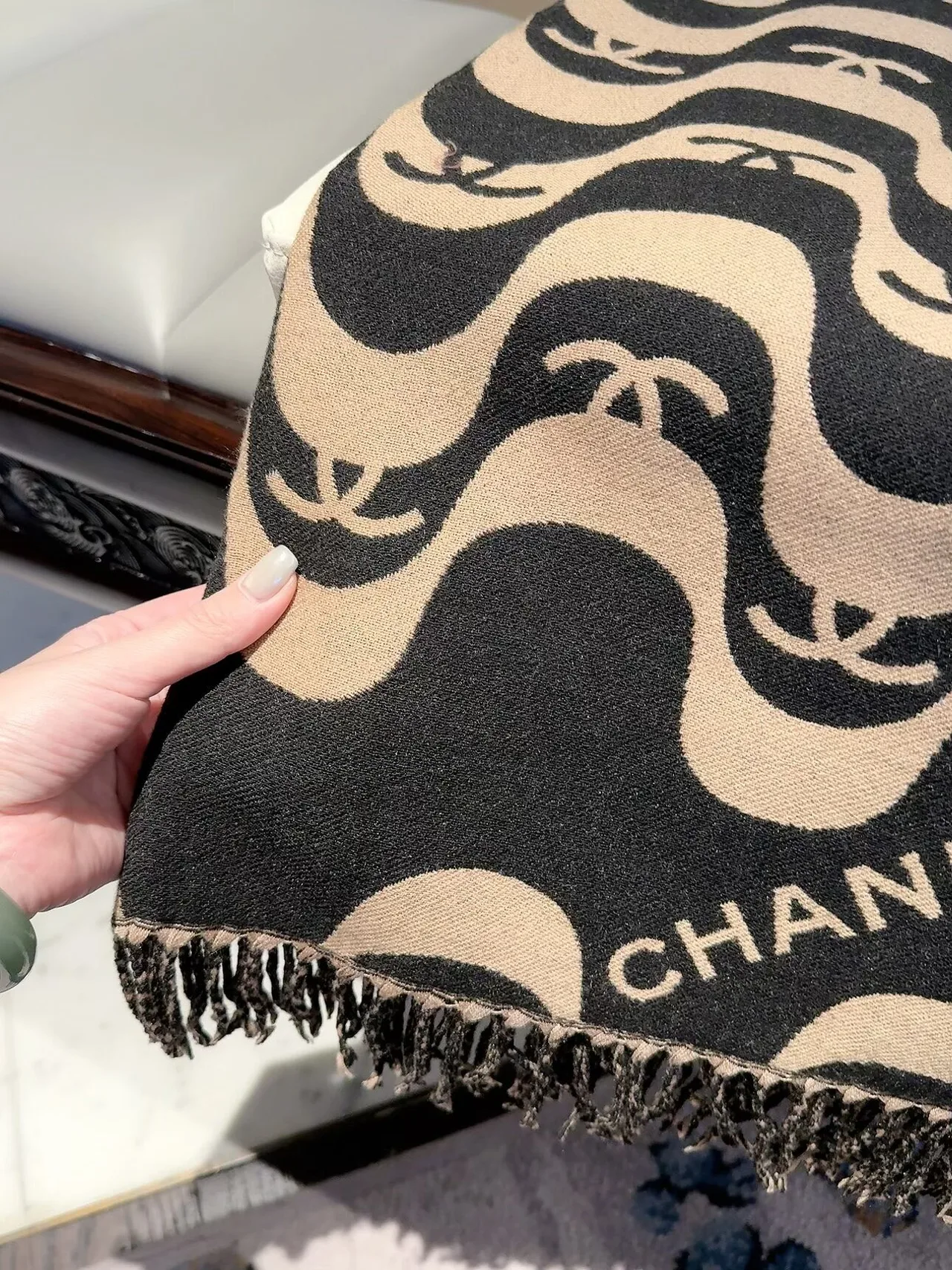Chanel Wave CC Scarf in Pink & Black · view 8