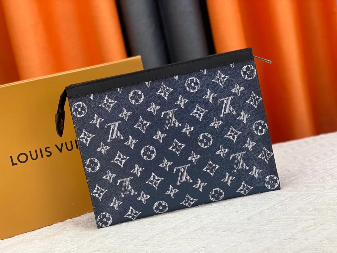 Louis Vuitton Canvas Clutch in Blue · view 2