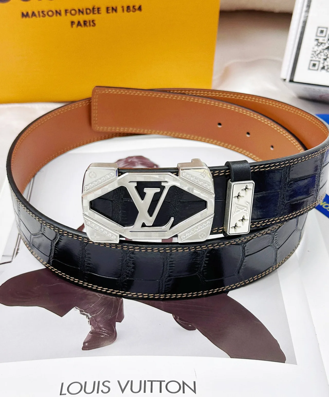 Louis Vuitton LV Buckle Belt in Black & Brown · view 3