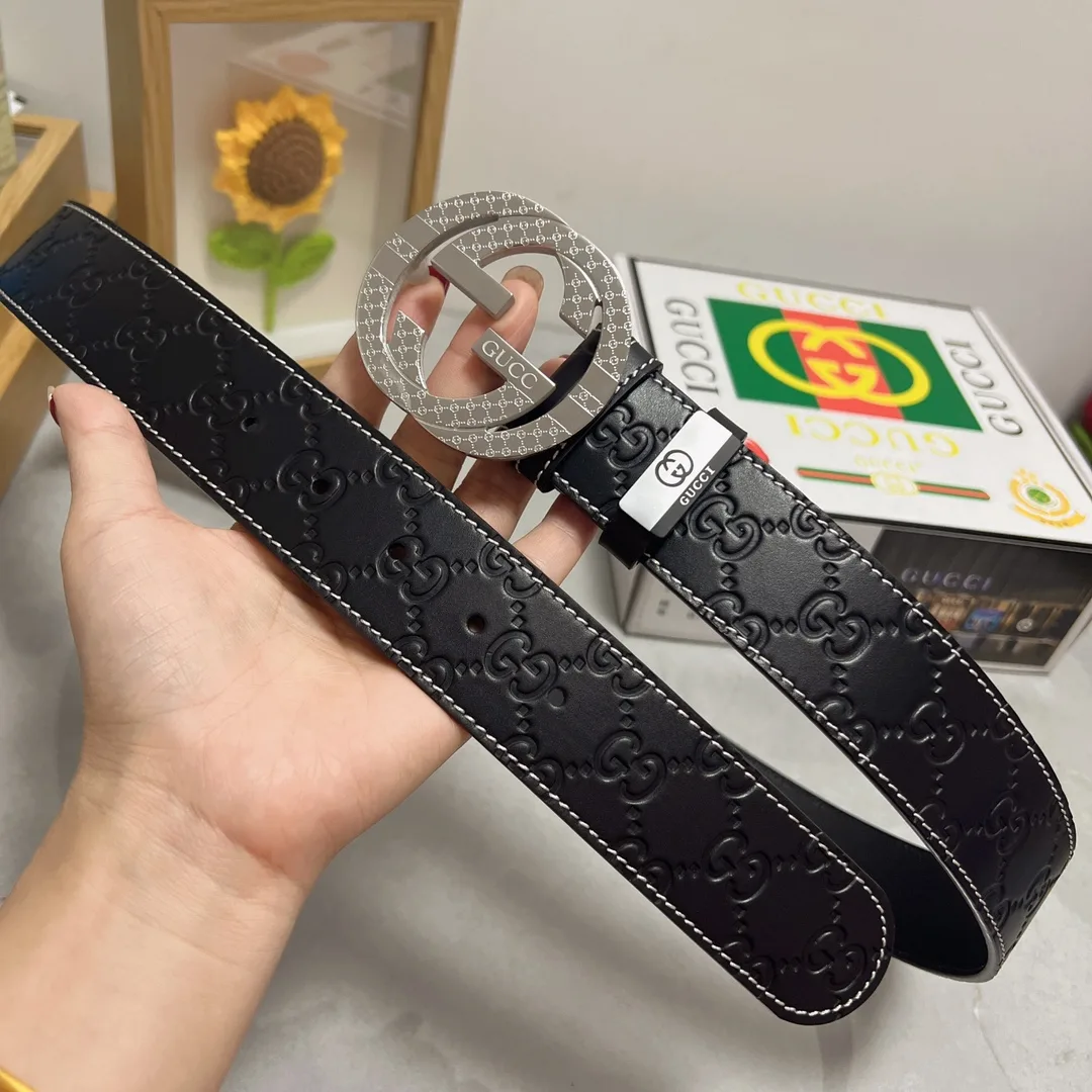 Gucci Cowhide Smooth Belt in Black · view 2