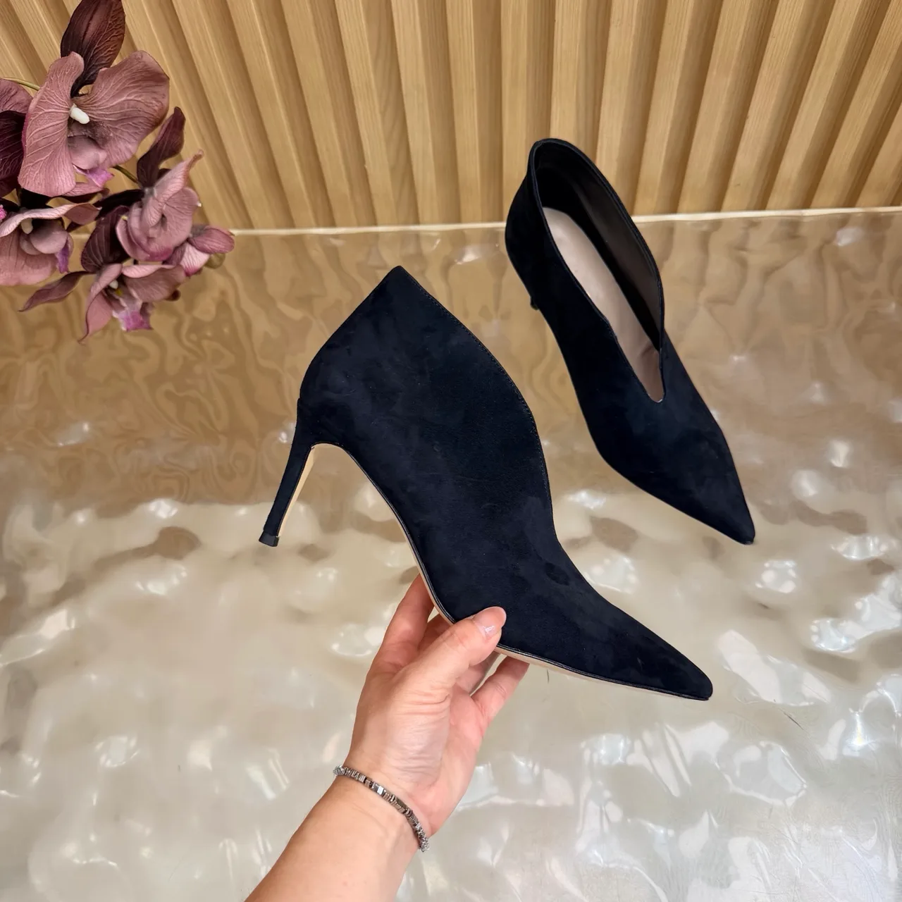 Gianvito Rossi Smooth Pointed-Toe Pointed Booties in Blue · view 7