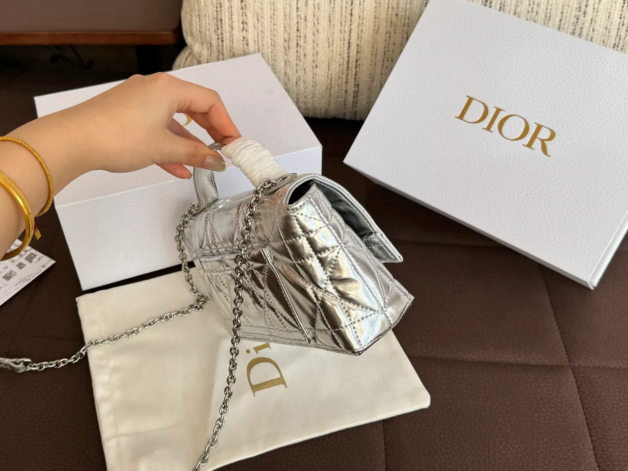 Dior My Dior metallic flap bag in Gold & Silver · view 4