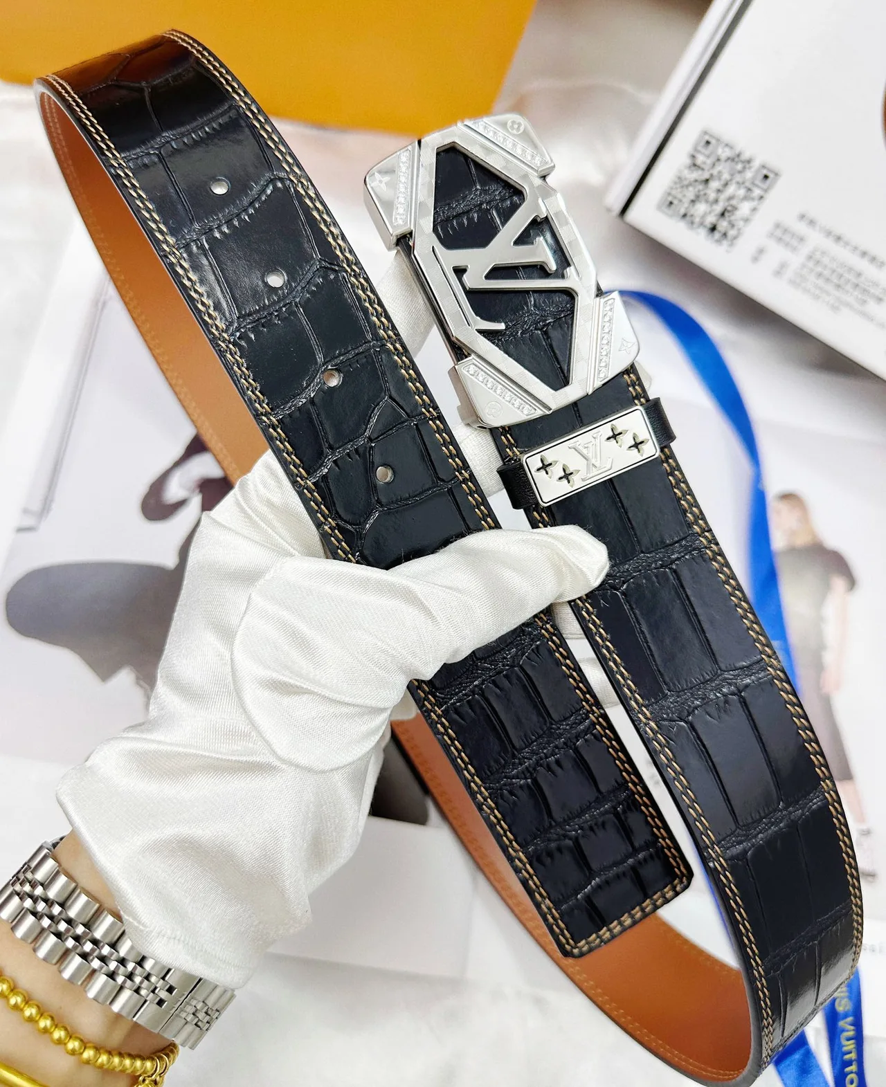 Louis Vuitton LV Buckle Belt in Black & Brown · view 5