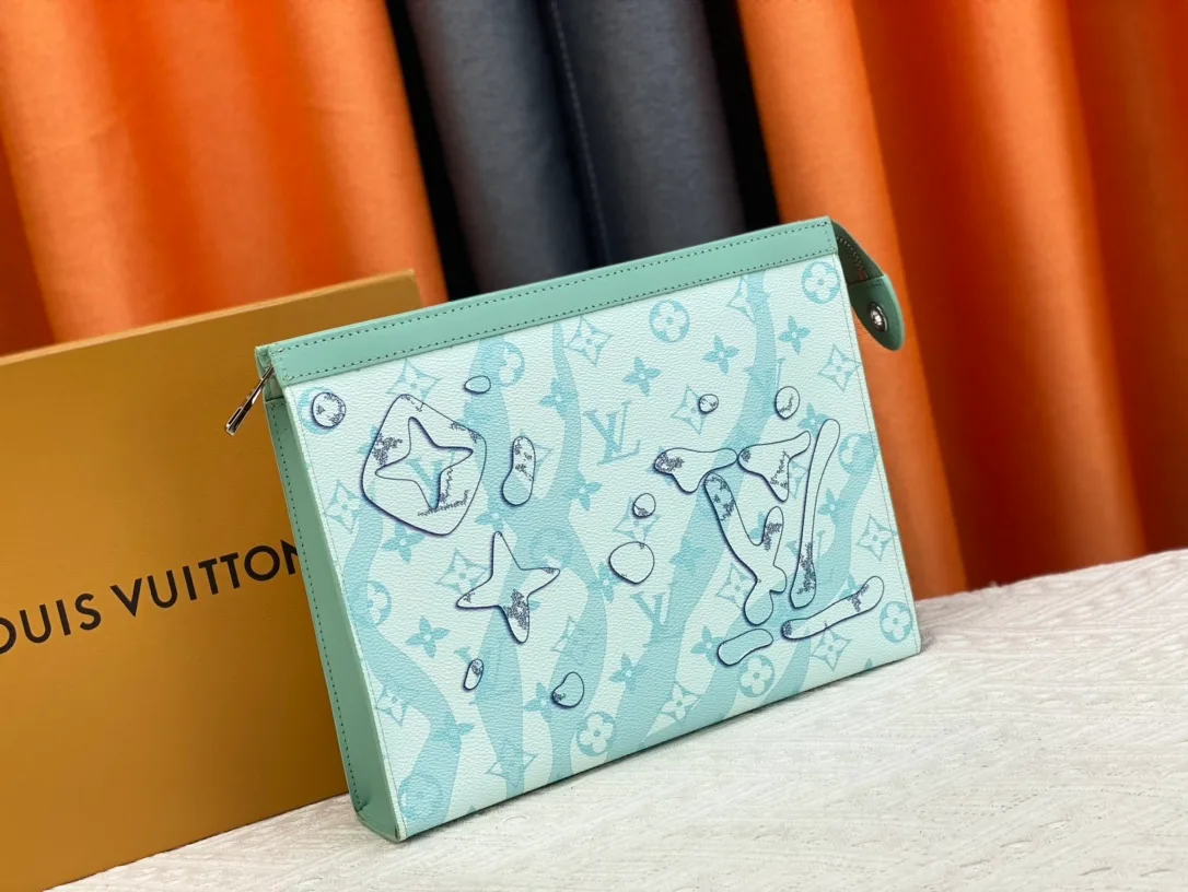 Louis Vuitton Cowhide Canvas Clutch in Green · view 3
