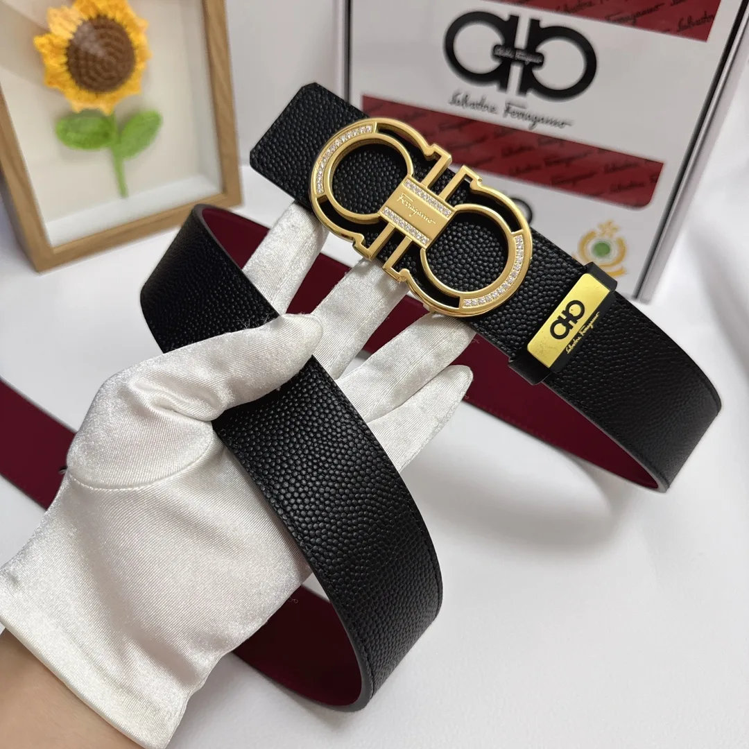 Ferragamo Cowhide Belt in Black · view 4