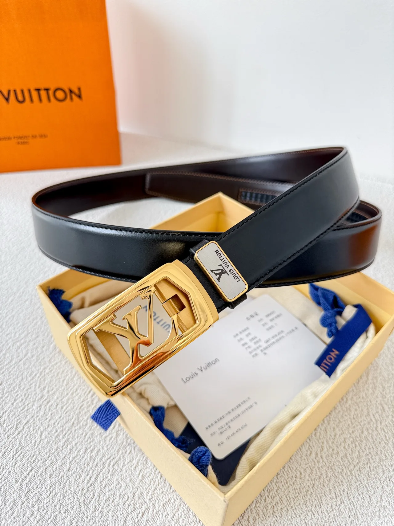 Louis Vuitton Reversible Belt in Black · view 2