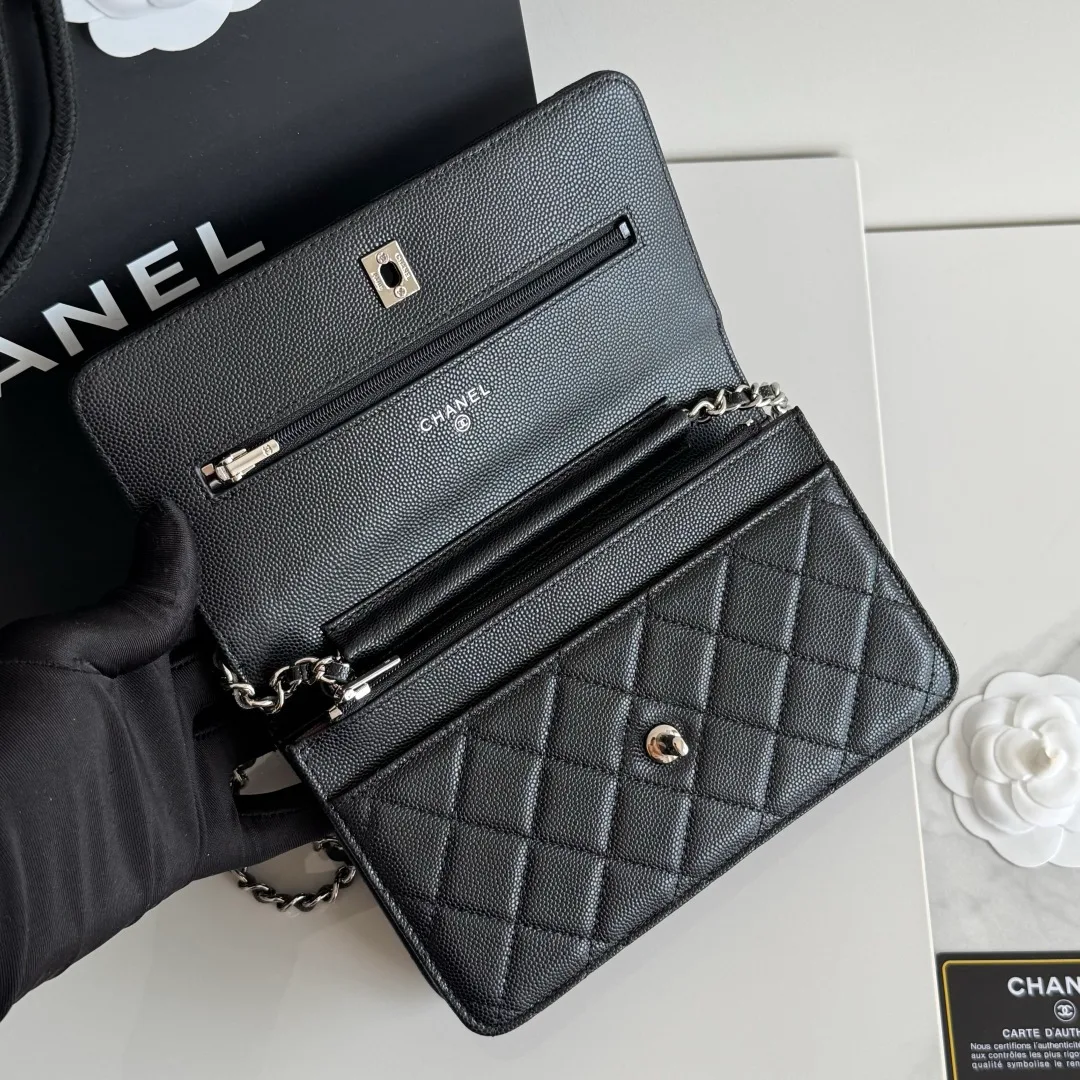 Chanel Calfskin Quilted Clutch in Black · view 7