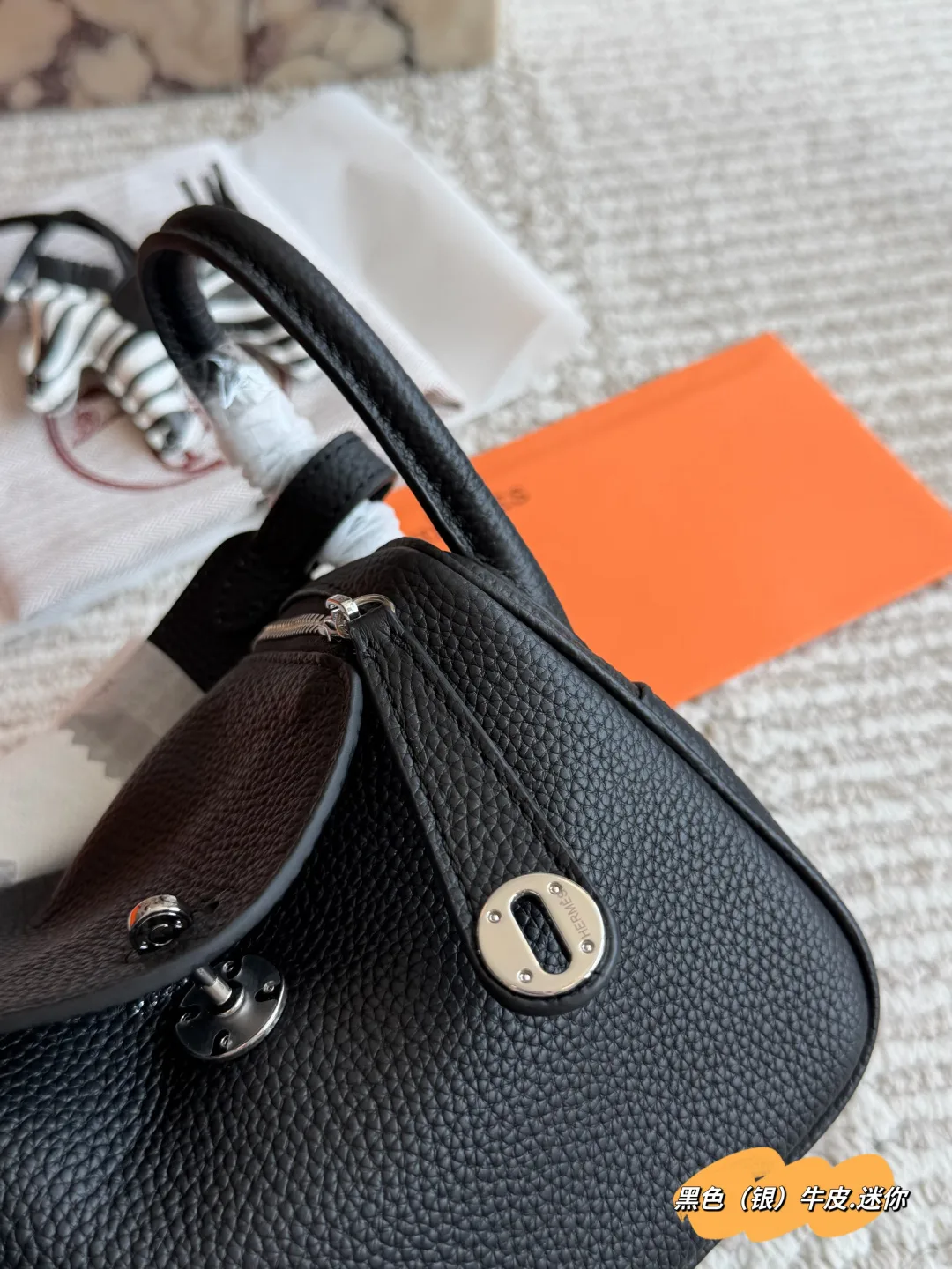 Hermes Mini Lindy Bag in Black · view 3