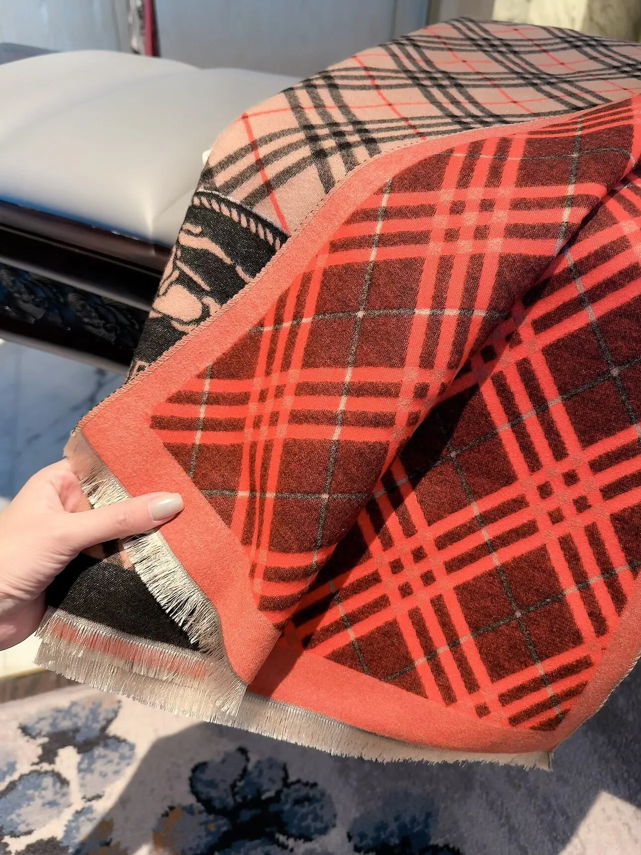 Burberry Reversible checked scarf in Orange & Pink · view 7
