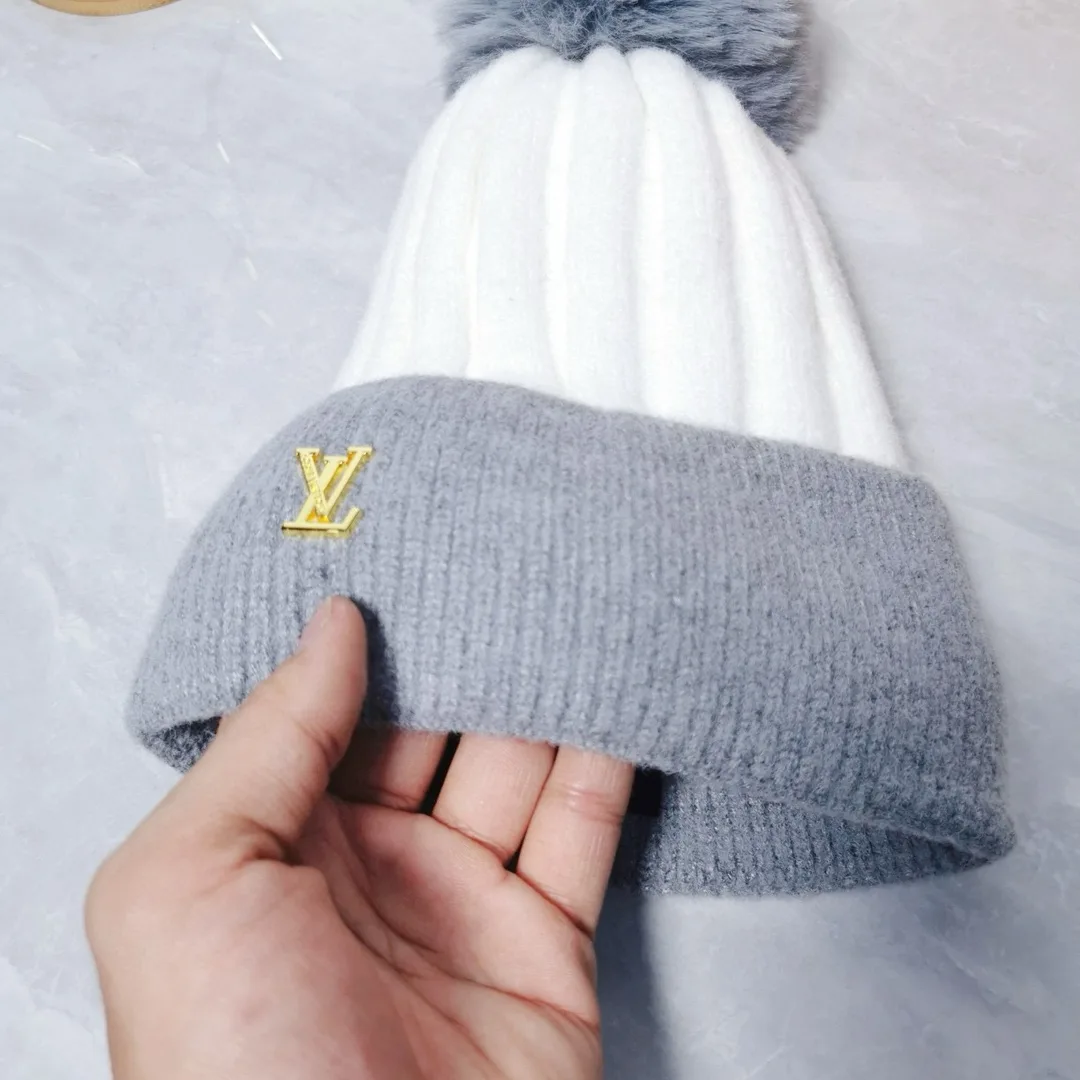 Louis Vuitton Ribbed Beanie in White · view 8