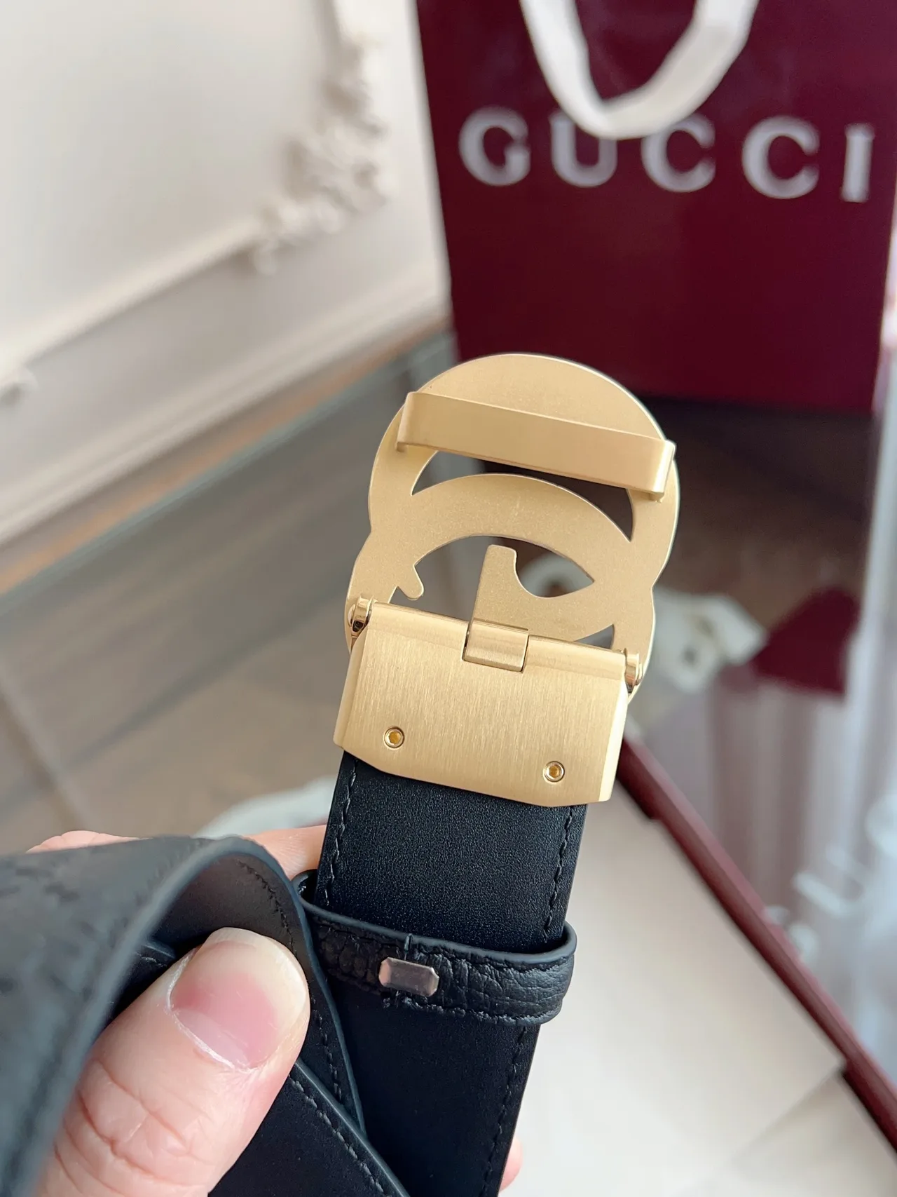 Gucci Cowhide Belt in Black · view 6