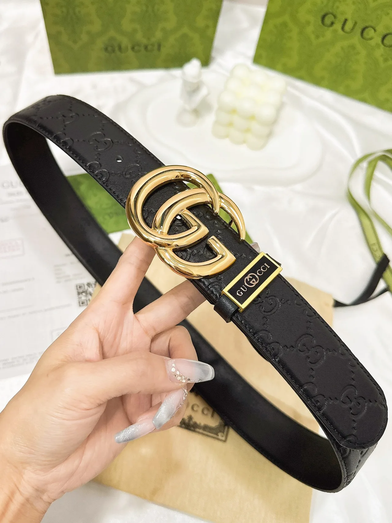 Gucci Cowhide Belt in Black · view 4