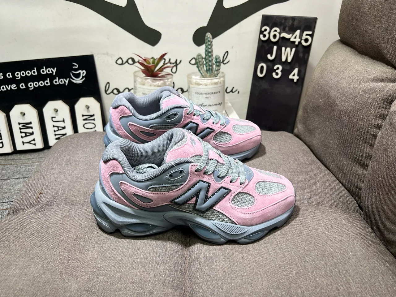 New Balance Sneakers in Pink · view 1