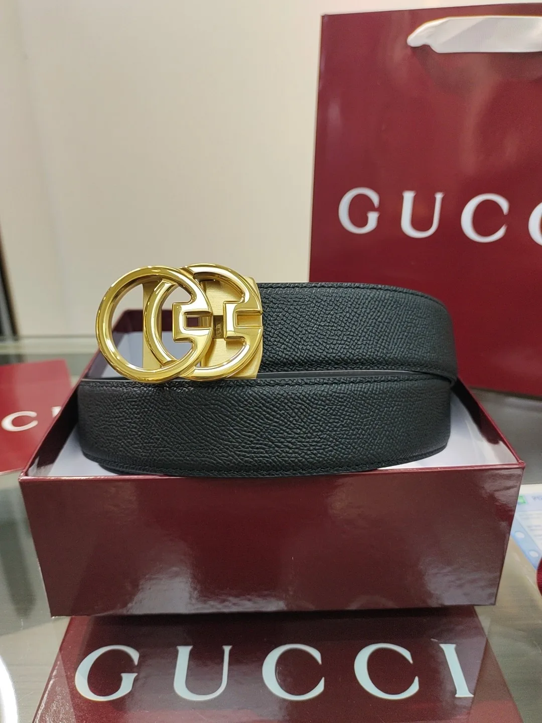 Gucci Calfskin Belt in Black · view 2