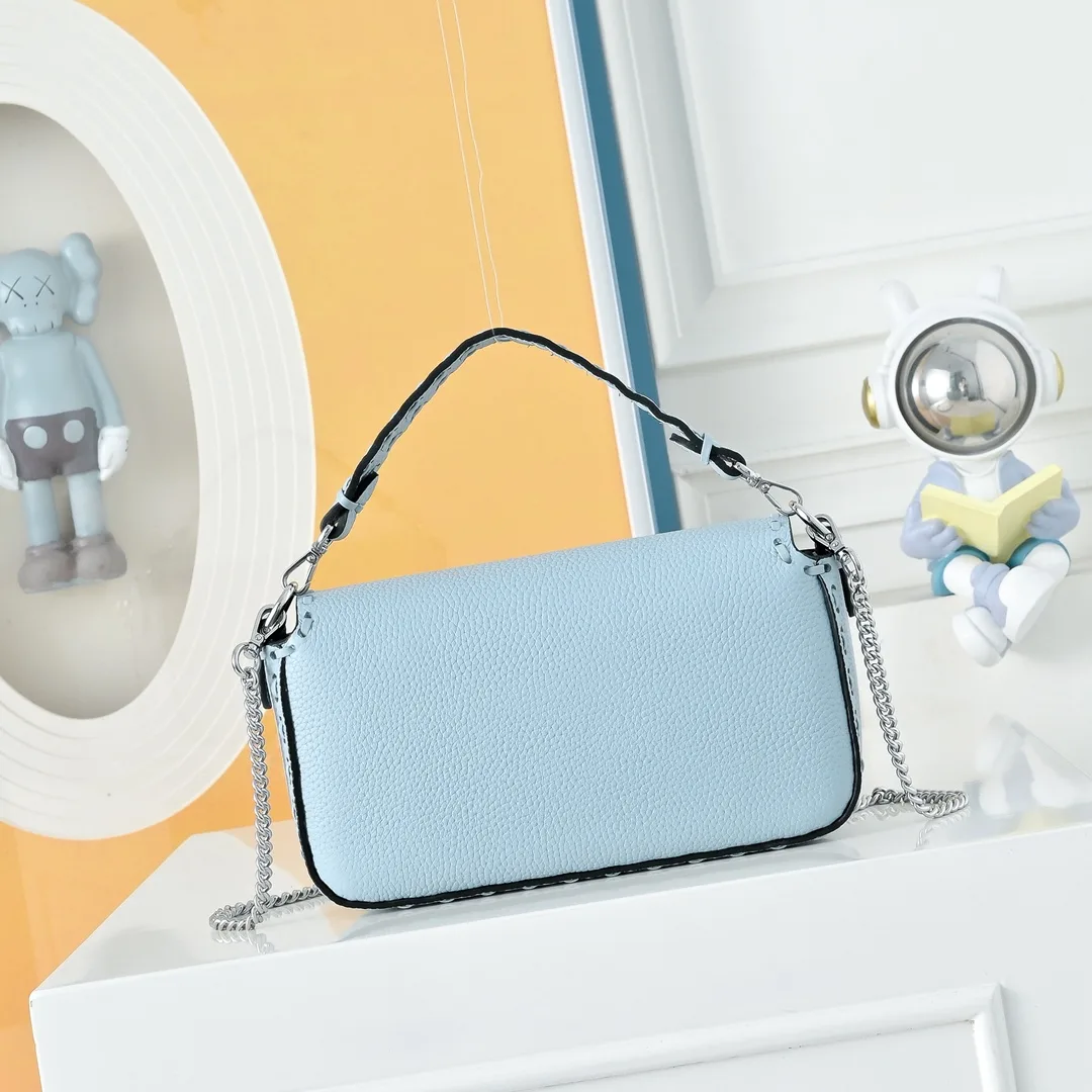 Fendi Baguette Smooth Bag in Blue · view 2