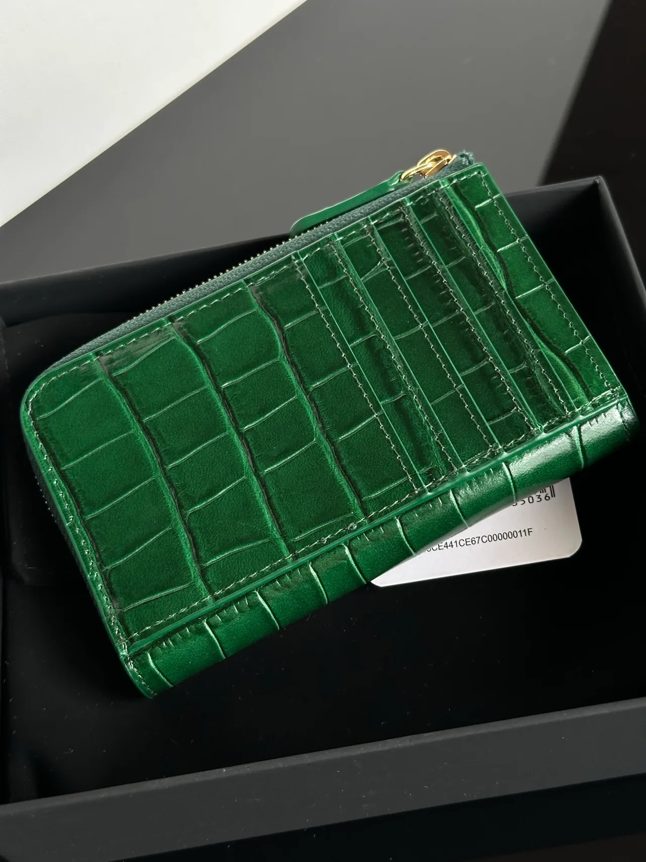 Chanel Glossy Wallet in Green · view 7