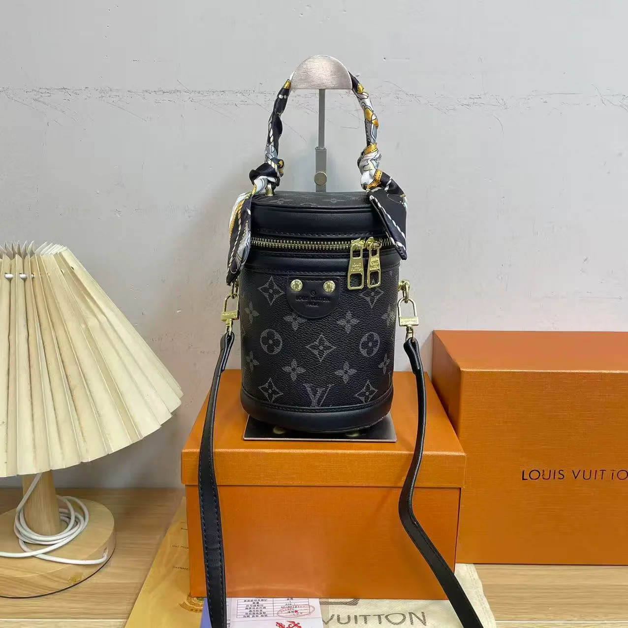 Louis Vuitton Cylindrical zip bucket bag in Black & Green & Cream & Brown & White · view 1