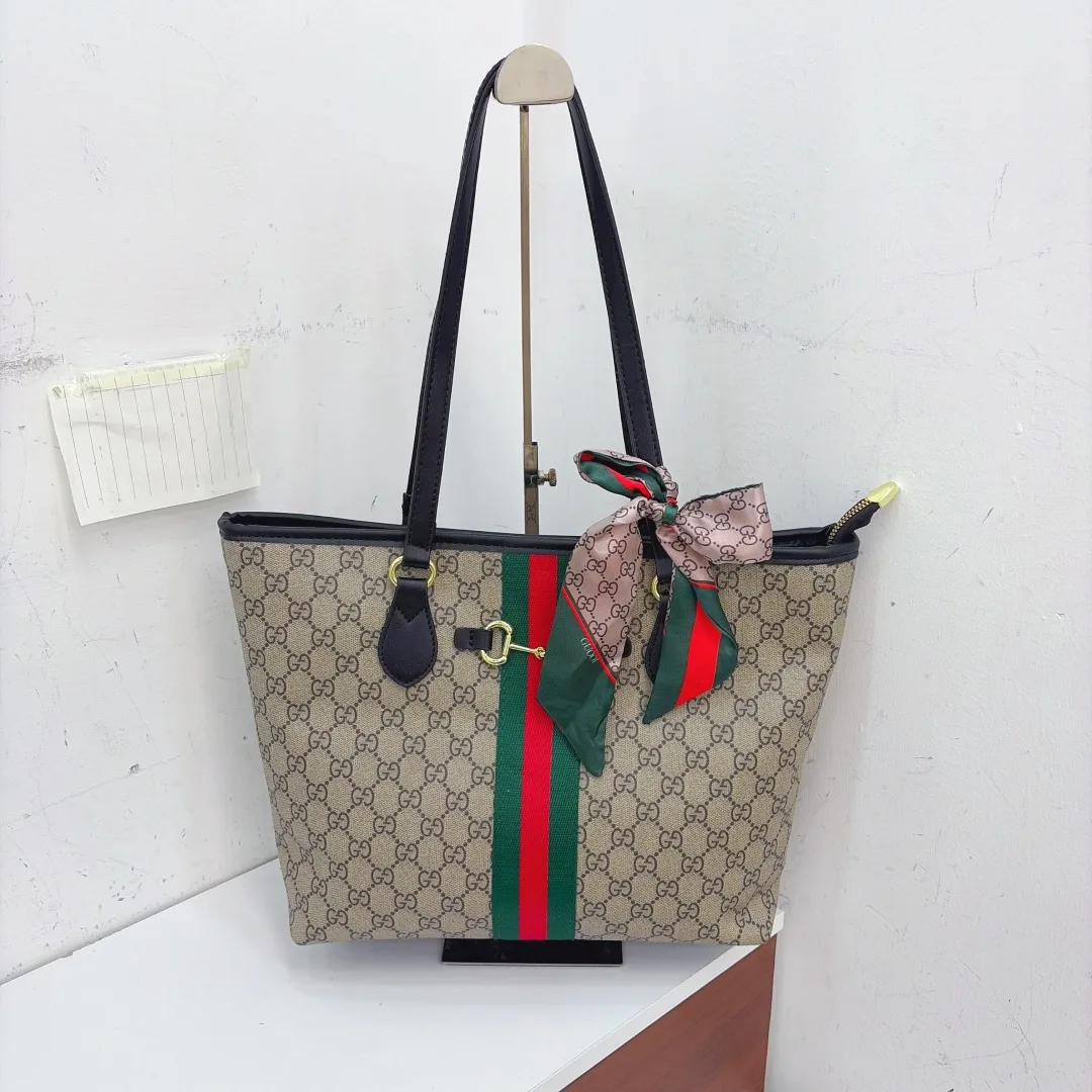 Gucci Web Tote in Black & Beige · view 2