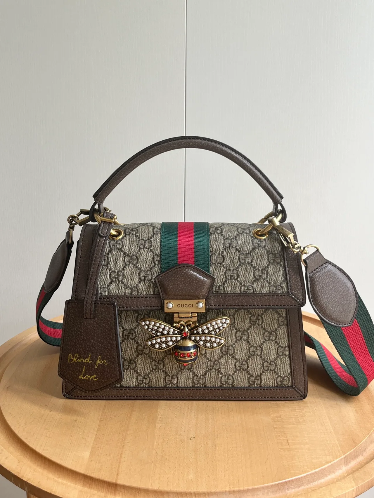 Gucci Striped Handbag in Beige · view 1
