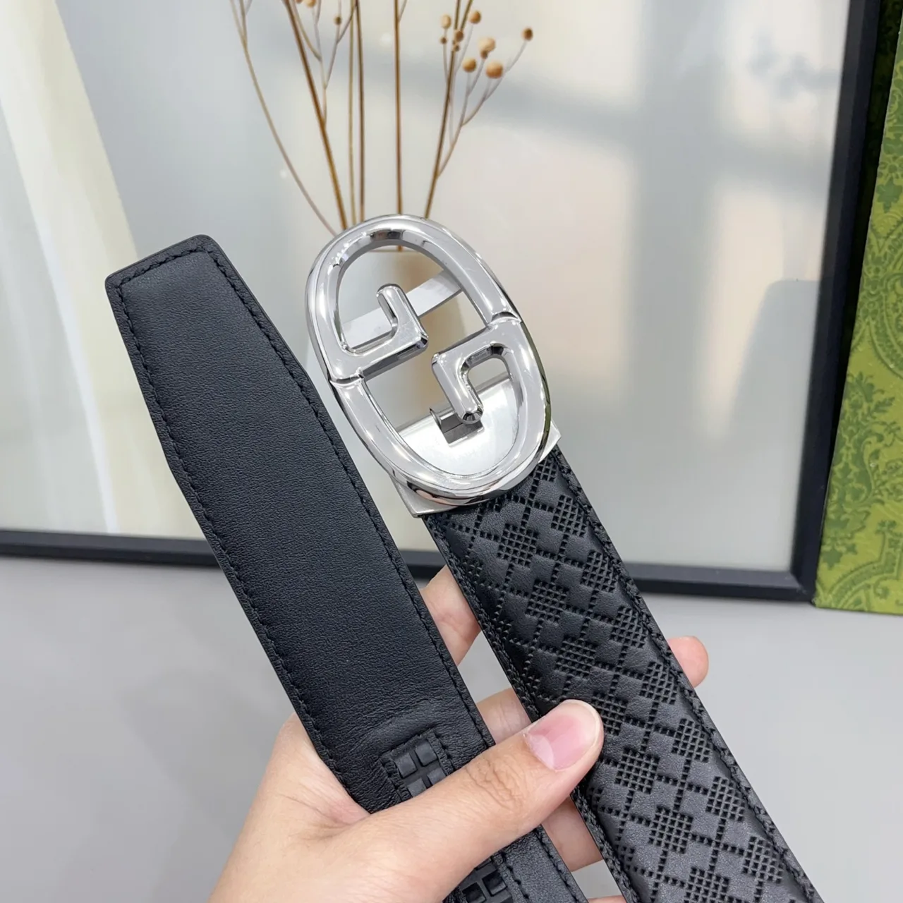 Gucci Glossy Belt in Black · view 6