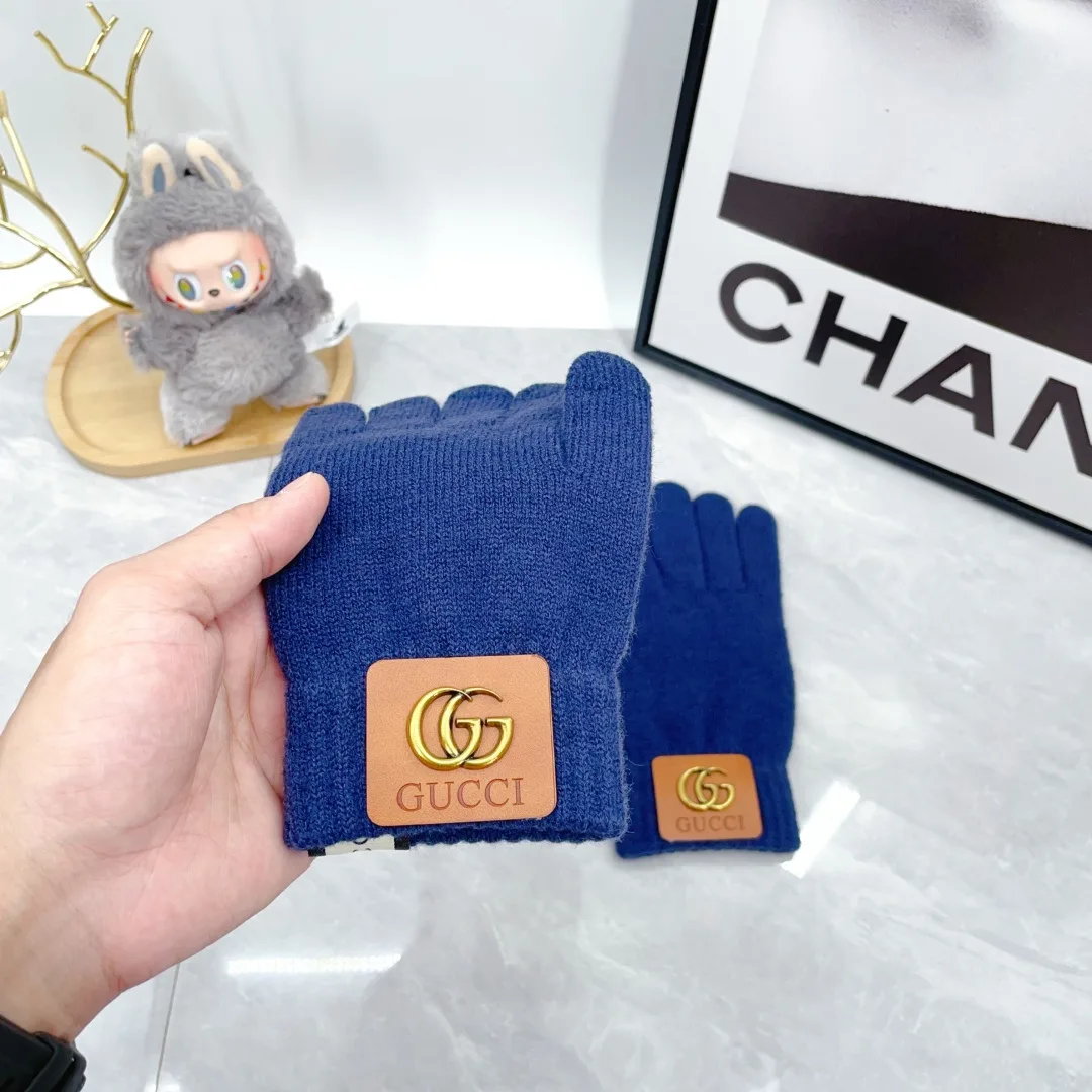 Gucci Wool Hat Scarf and Gloves Set in Blue · view 5