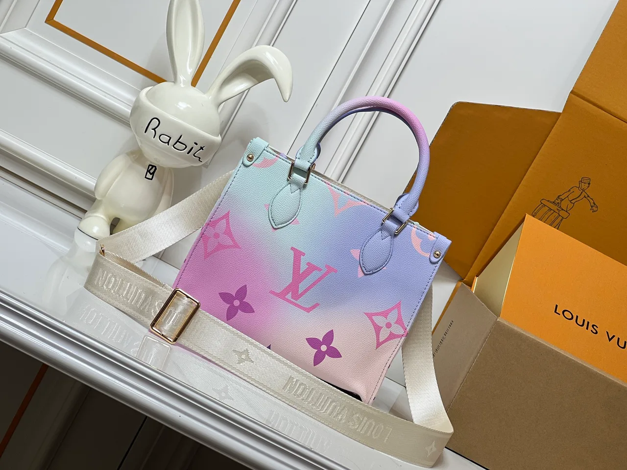 Louis Vuitton Canvas OnTheGo Tote in Blue · view 4