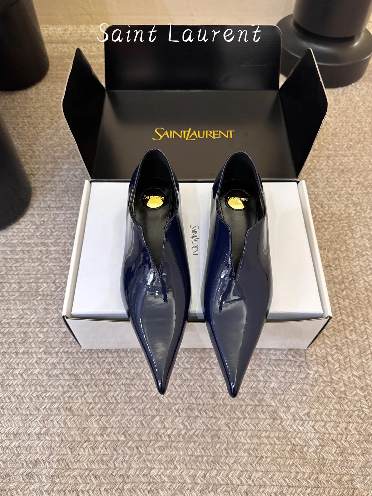 Saint Laurent Patent Leather Glossy Pointed-Toe Pointed Heel Pumps in Blue · view 1