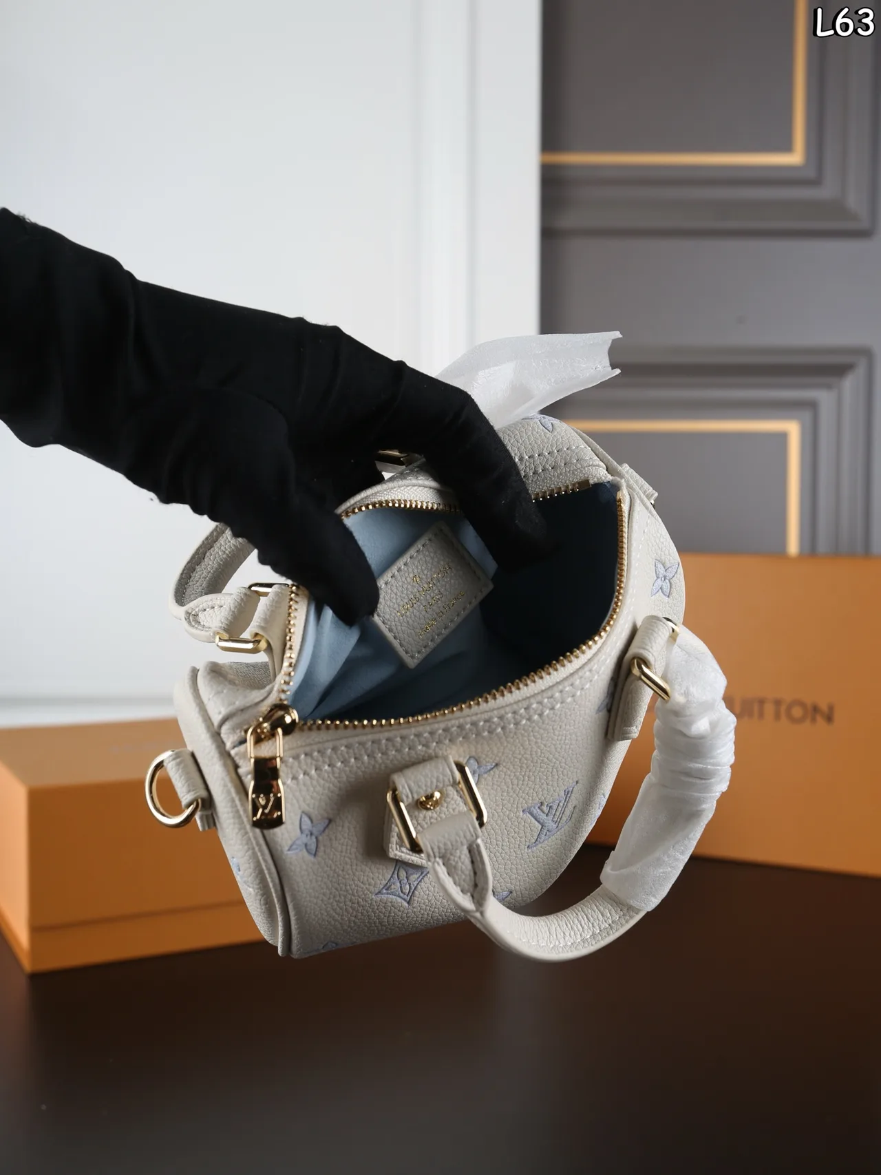 Louis Vuitton Pillow Top-Handle Bag in White · view 8